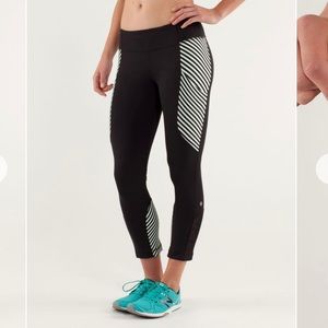 Lululemon Run Reflect Crop striped legging mint
